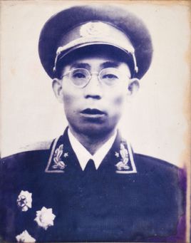 李文清  ——  原成都军区副司令员